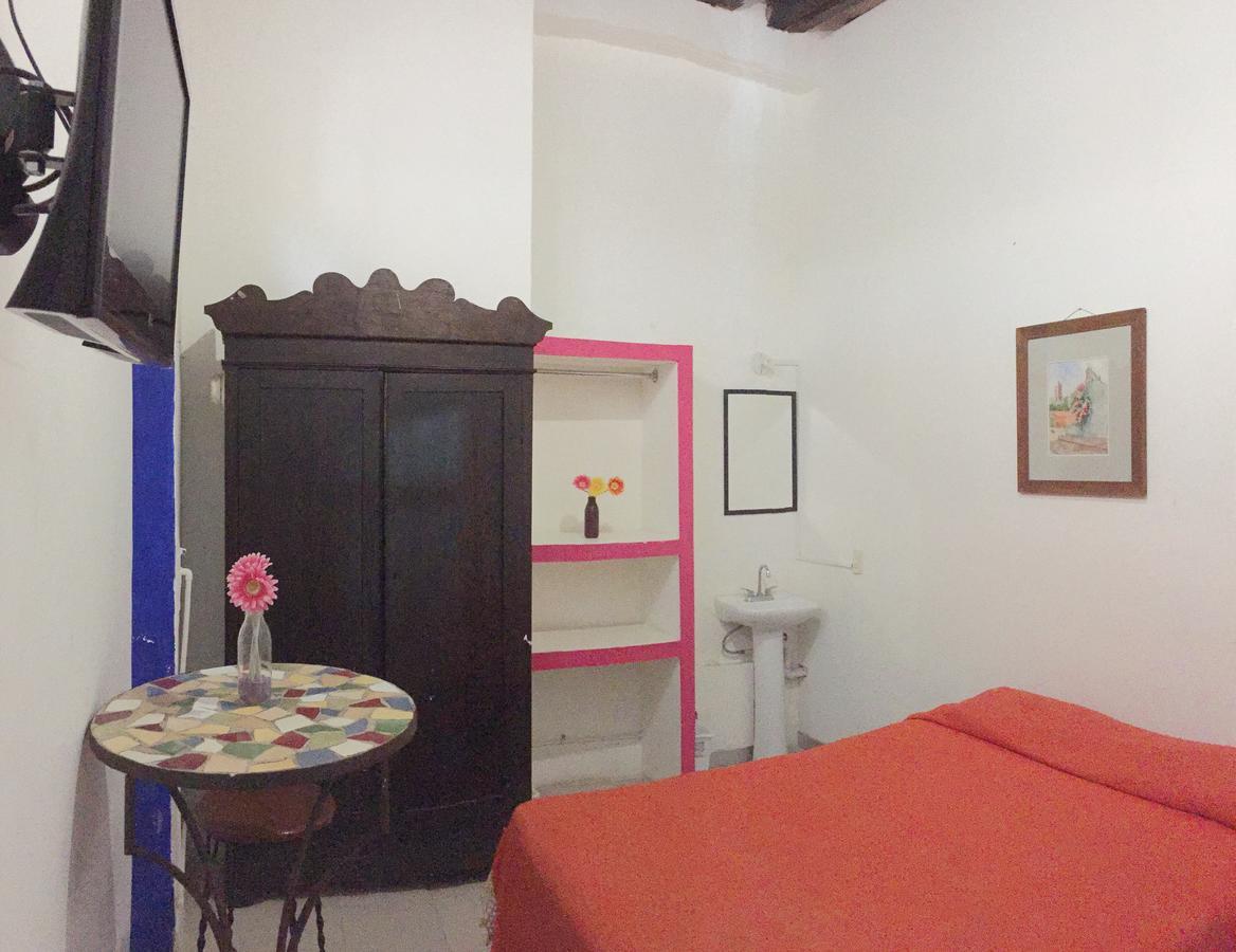 Hostal La Casa Del Tio กัวนาฮัวโต ภายนอก รูปภาพ