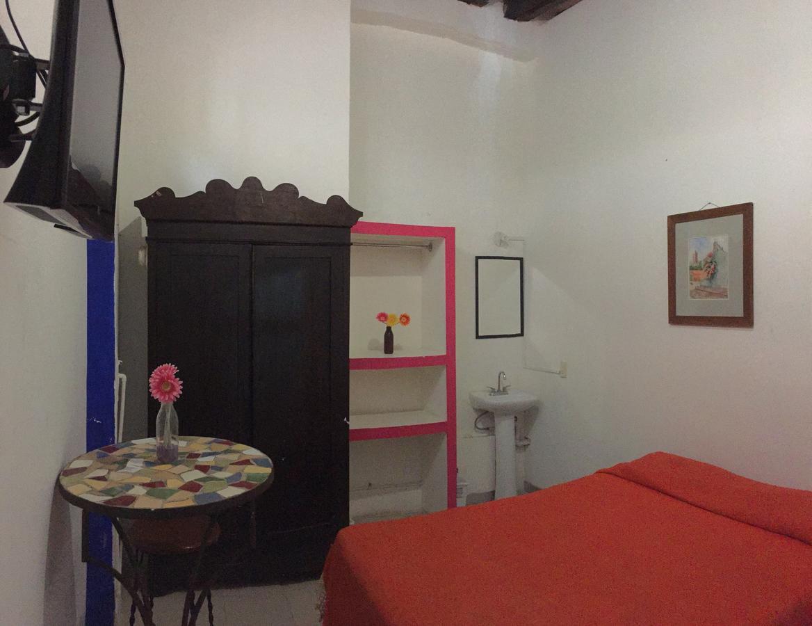 Hostal La Casa Del Tio กัวนาฮัวโต ภายนอก รูปภาพ